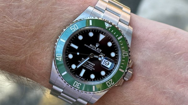 126610LV-0002 Rolex Submariner