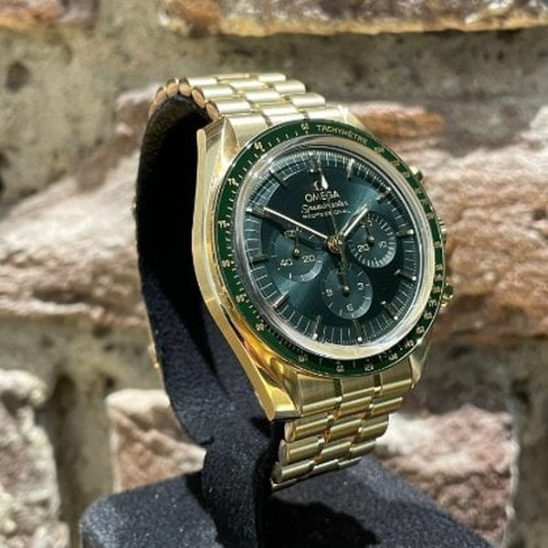 Omega Speedmaster Moonwatch Green Dial 310.60.42.50.10.001