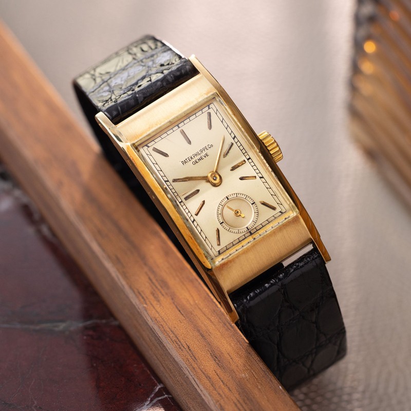 Patek Philippe Vintage Wristwatch, 425 — Art Dial Watch