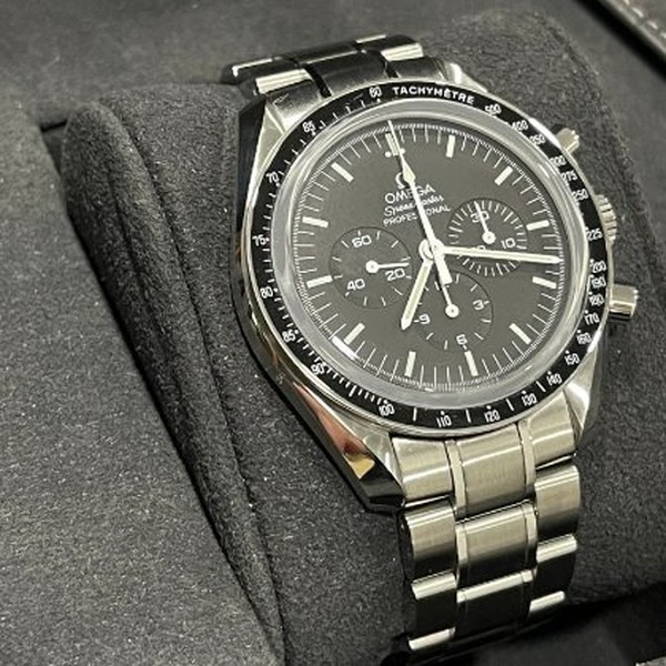 6 important things you have to know before buying Omega Speedmaster  Moonwatch Professional 