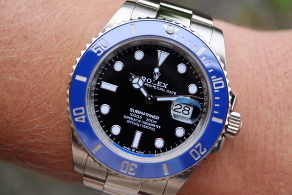 Hands-On: The Rolex Submariner Date Reference 126619LB - Hodinkee