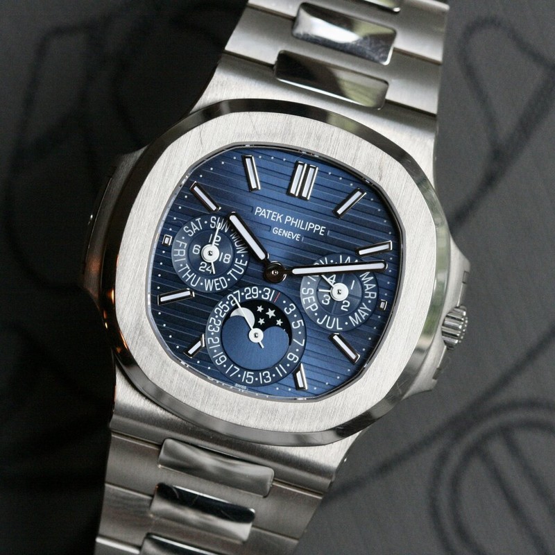 Patek Philippe Nautilus Perpetual Automatic Blue Dial Men's Watch  5740/1G-001