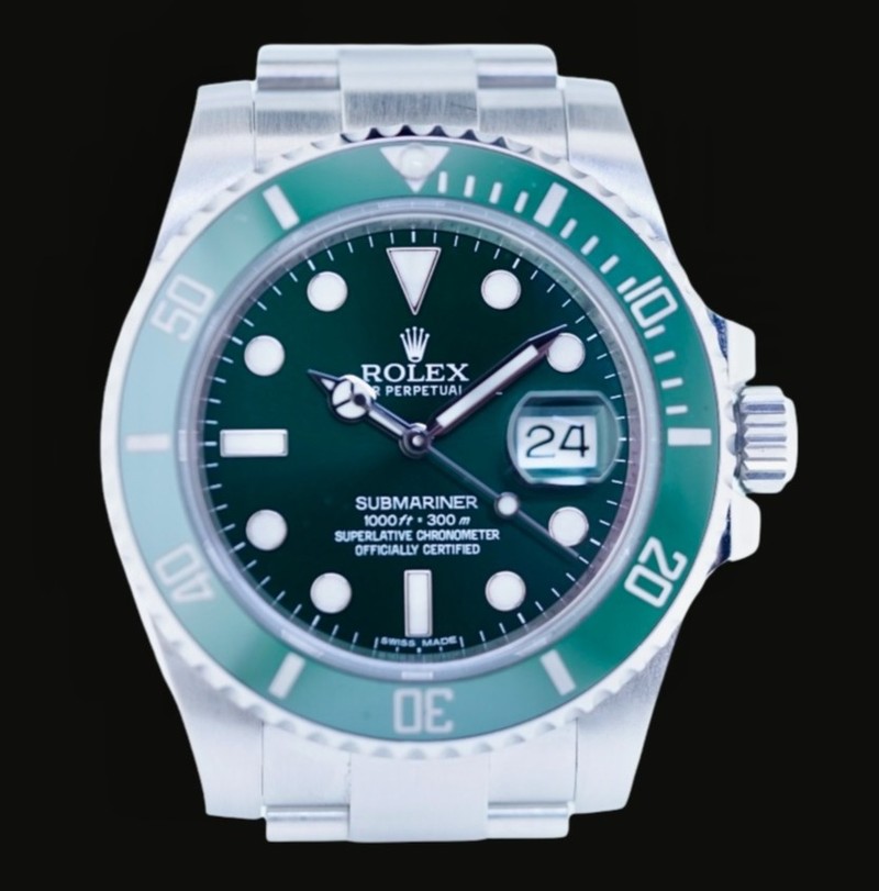 Rolex Submariner 116610LV In Green Watch Review