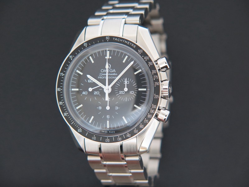 Omega Speedmaster Moonwatch Professional Chronograph