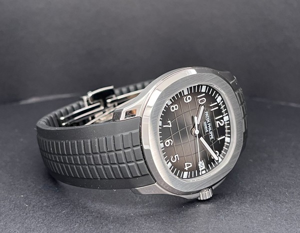 Patek Philippe Aquanaut 5167a 001 Montro